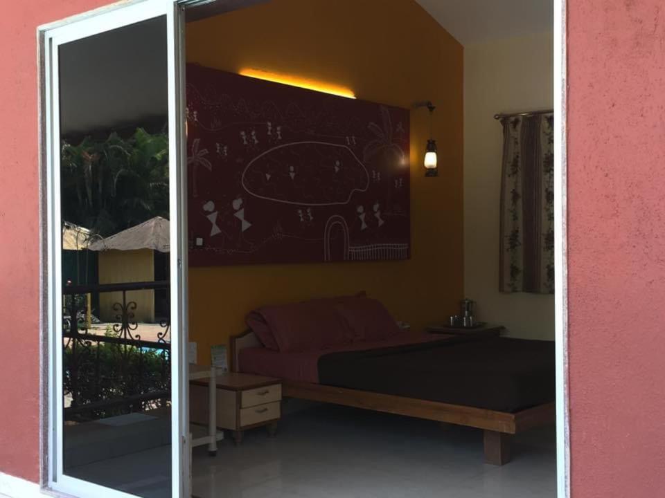 Cold Spot Village Resort มหาบาเลชวาร์ ภายนอก รูปภาพ